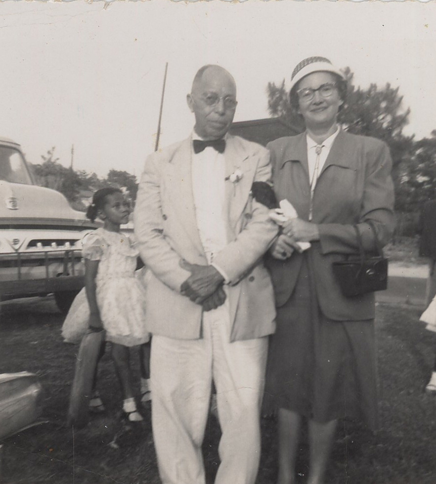 Image of Ruth Perry and unnamed gentleman